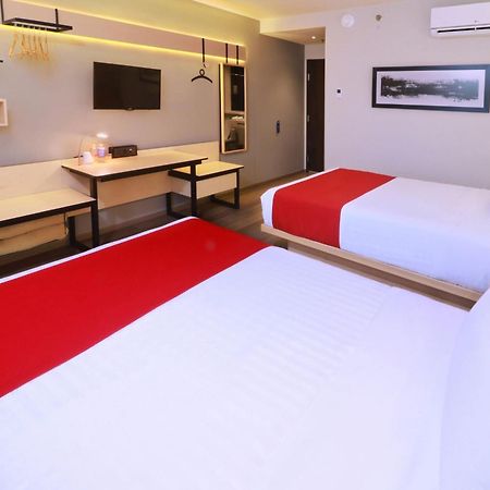 City Express Plus By Marriott Monterrey Galerias Esterno foto