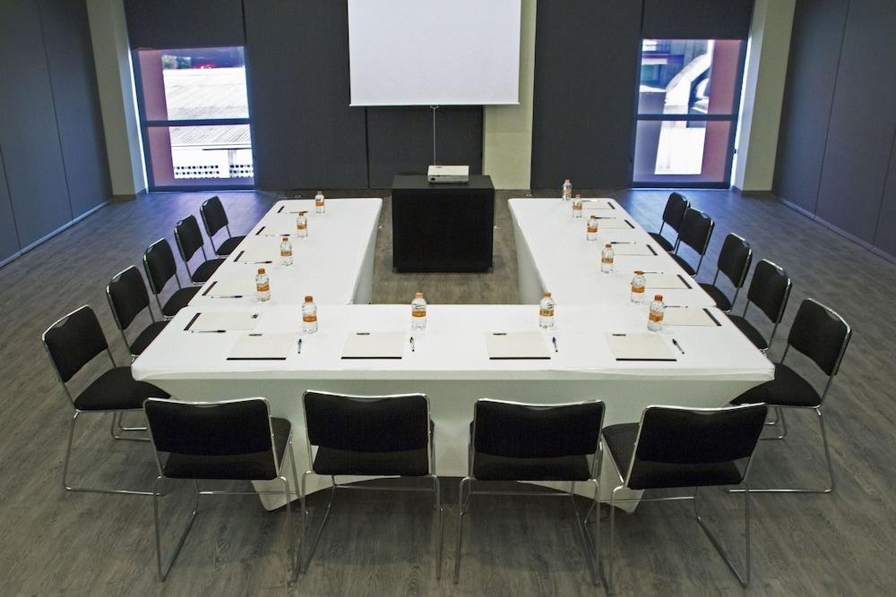 City Express Plus By Marriott Monterrey Galerias Esterno foto