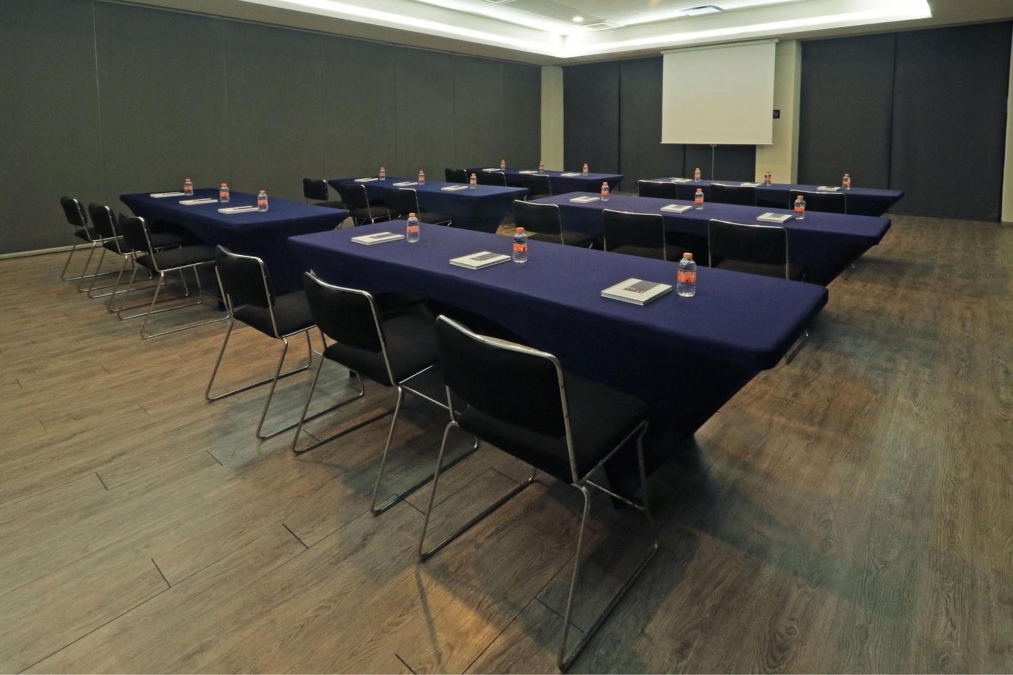 City Express Plus By Marriott Monterrey Galerias Esterno foto