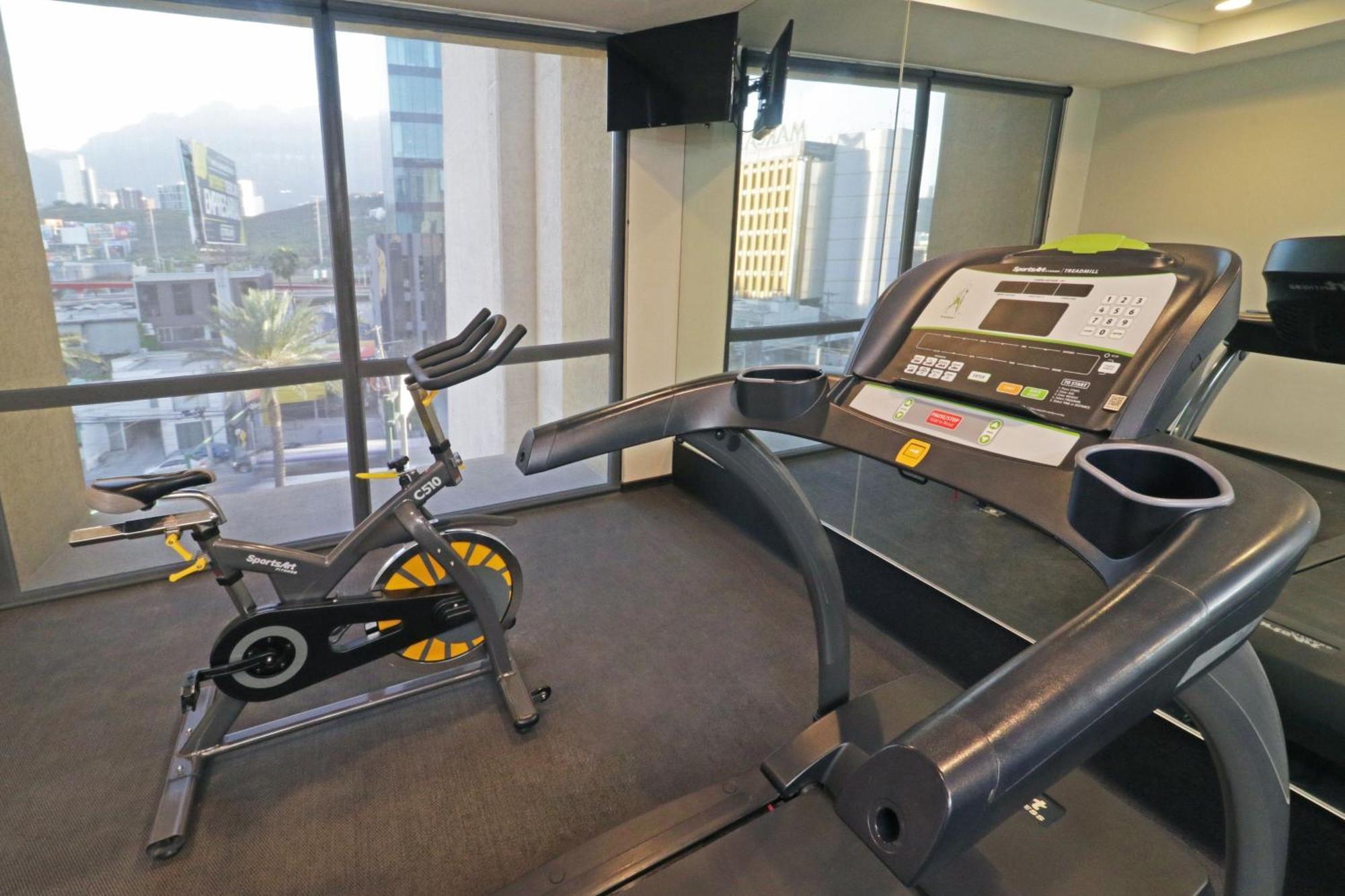 City Express Plus By Marriott Monterrey Galerias Esterno foto