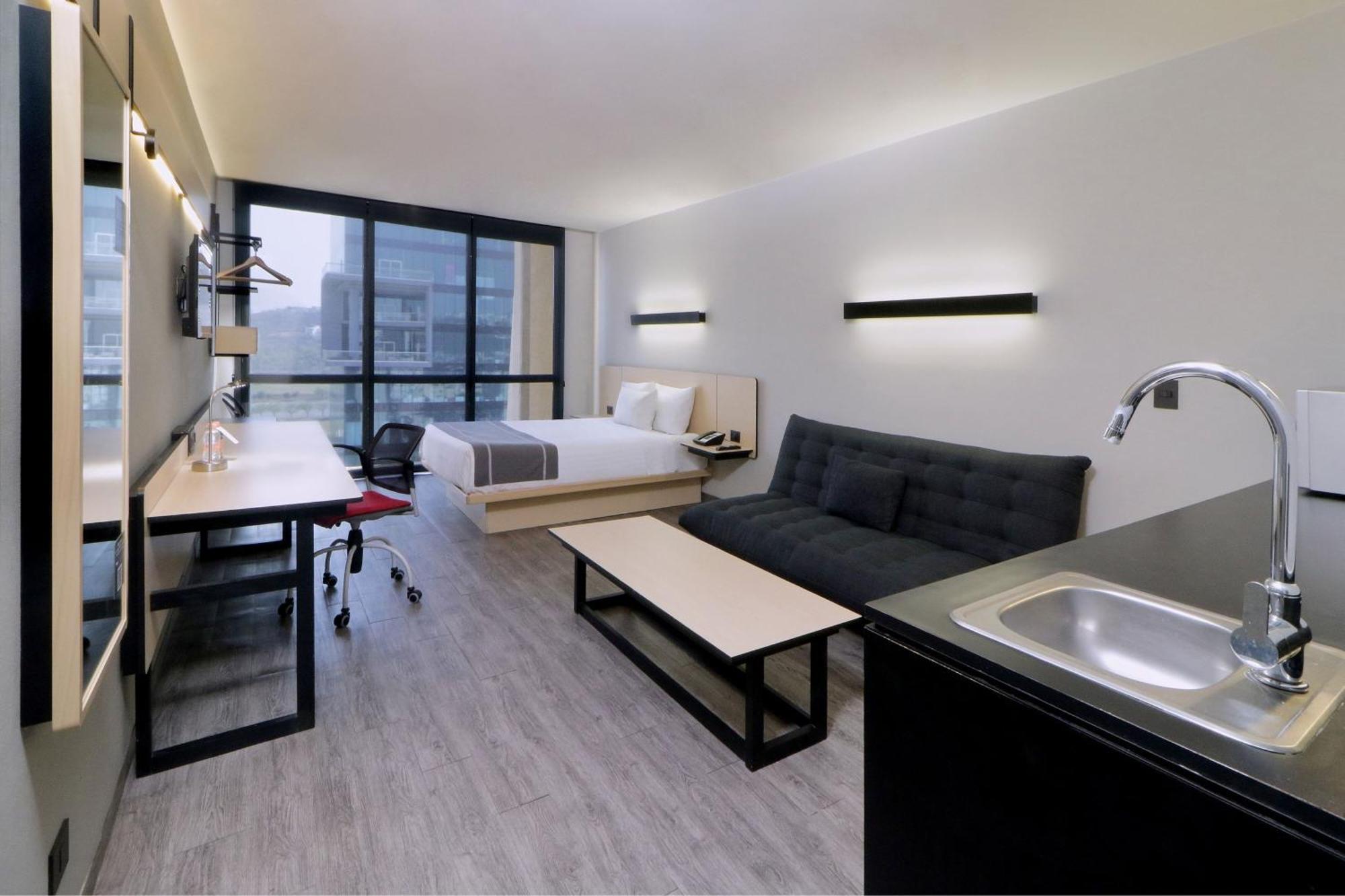 City Express Plus By Marriott Monterrey Galerias Esterno foto