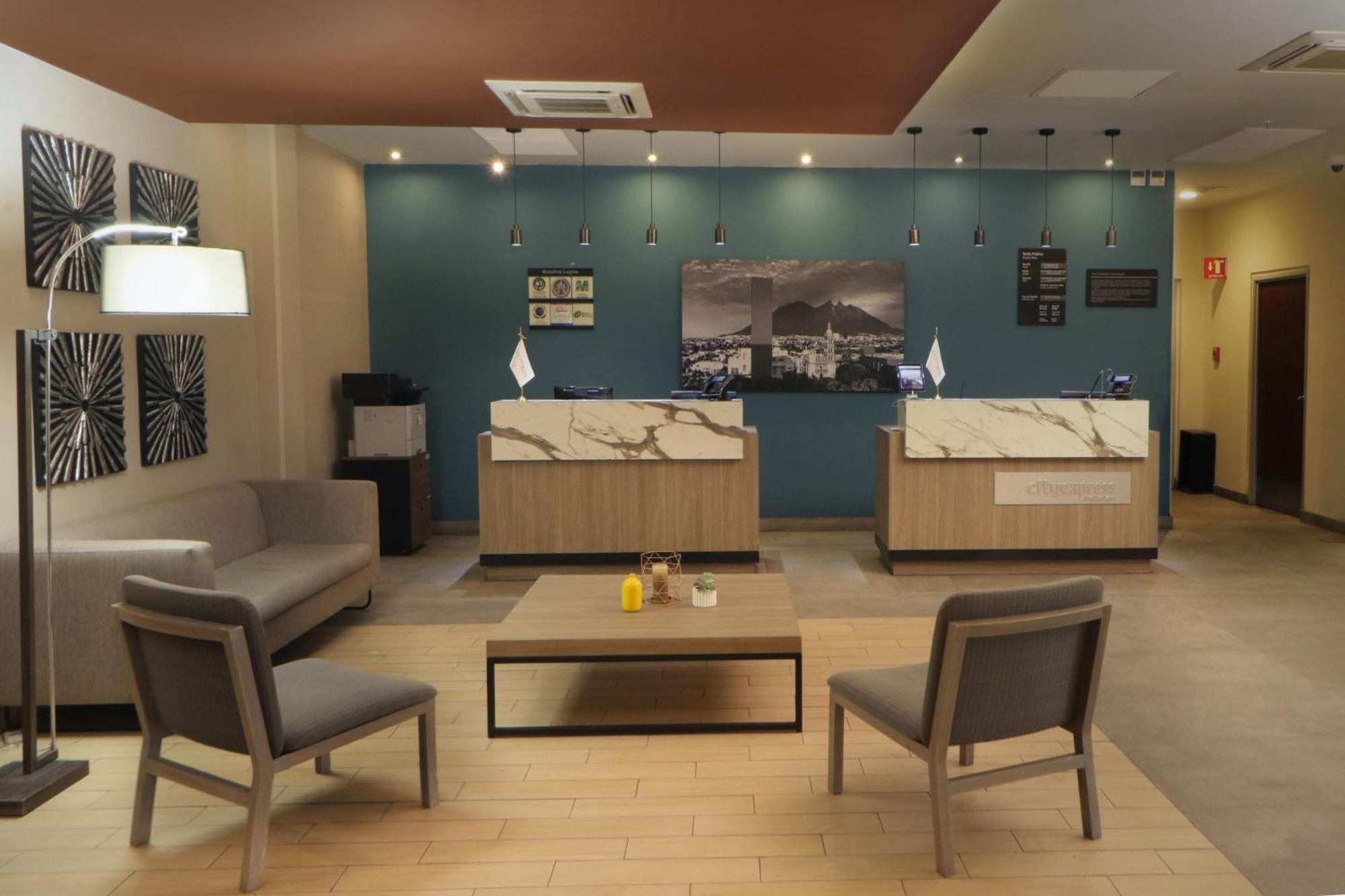City Express Plus By Marriott Monterrey Galerias Esterno foto